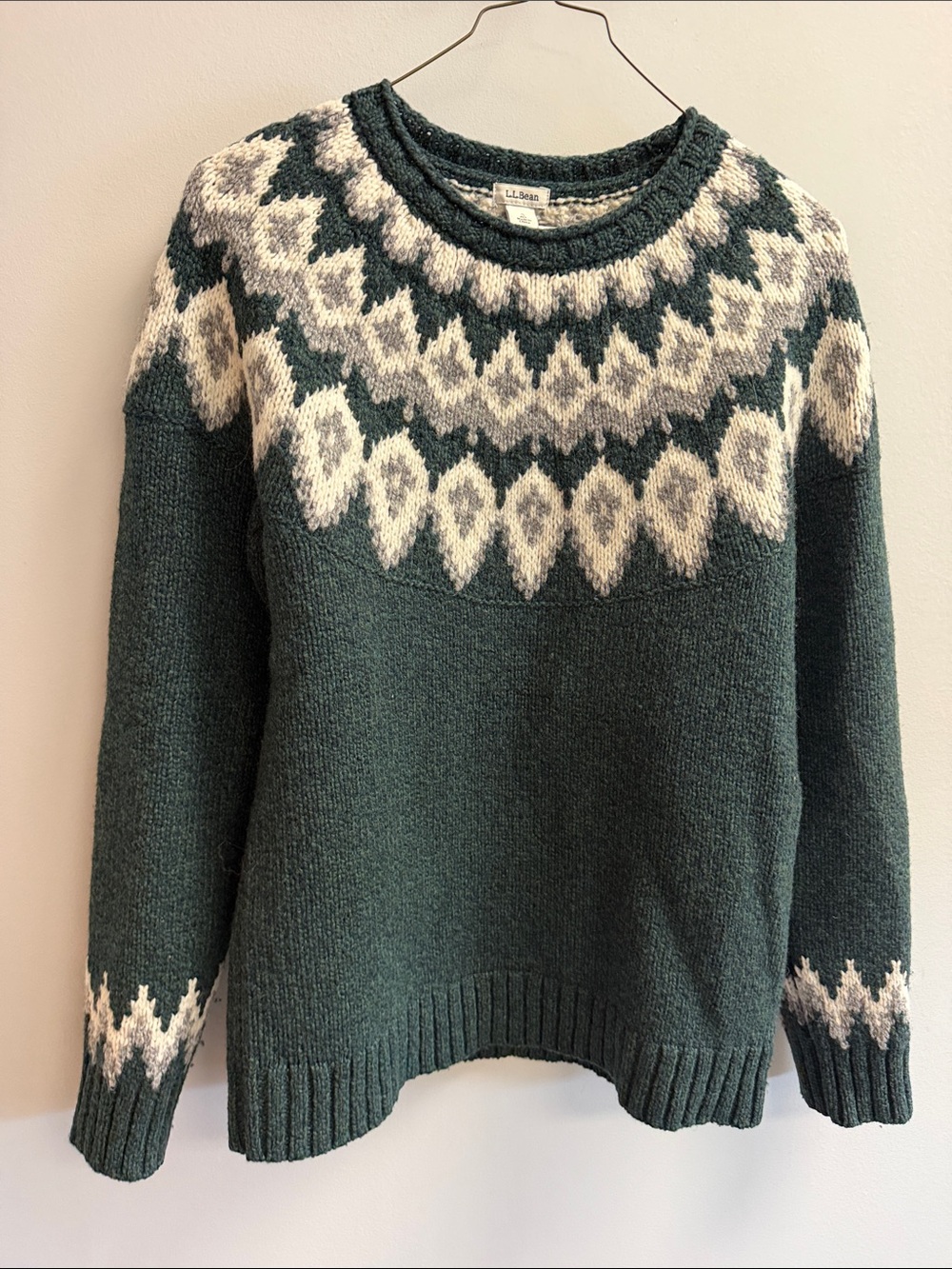 L.L. Bean Women's Green and Cream Fair Isle Crewneck Lambs Wool Sweater